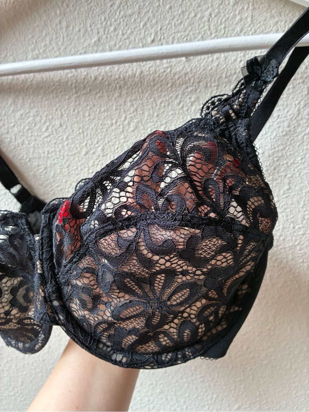 EUC Wacoal All Dressed Up Underwire Lace Bra (Style 851166 - Size: 32DDD) - Picture 4 of 12